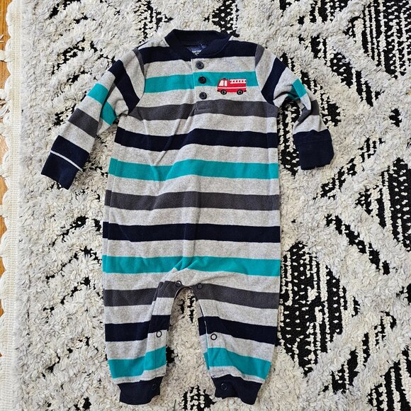 Carter's Baby Boy Fleece Stiped Long Sleeve Firetruck Sleeper size 9 Months - Picture 1 of 3